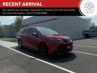 2024 Toyota Sienna LE