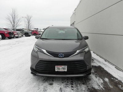 2021 Toyota Sienna LE