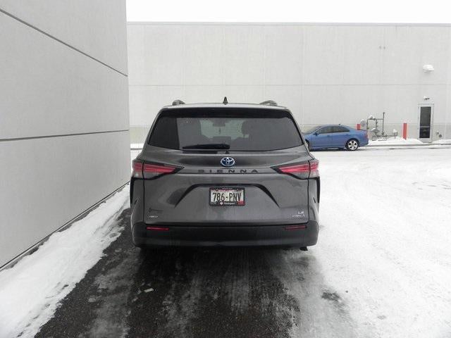 2021 Toyota Sienna LE