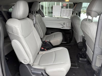 2025 Toyota Sienna XLE