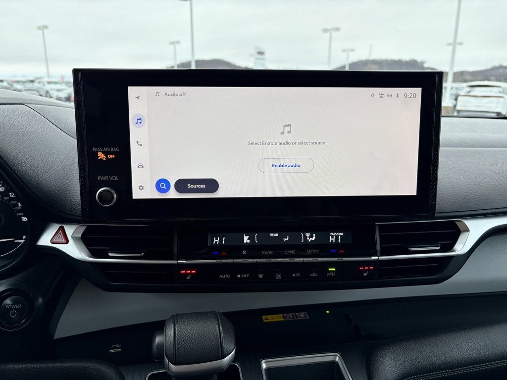 2025 Toyota Sienna XLE