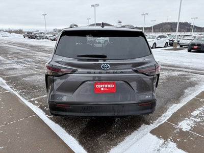 2025 Toyota Sienna XLE