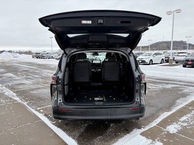 2025 Toyota Sienna XLE