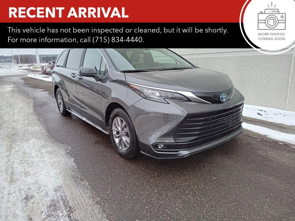 2025 Toyota Sienna XLE