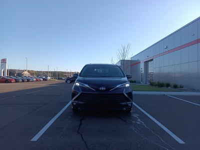 2026 Toyota Sienna XLE