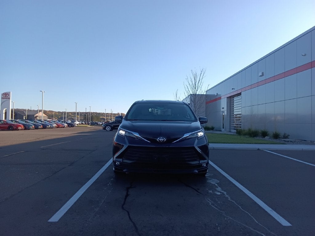 2026 Toyota Sienna XLE