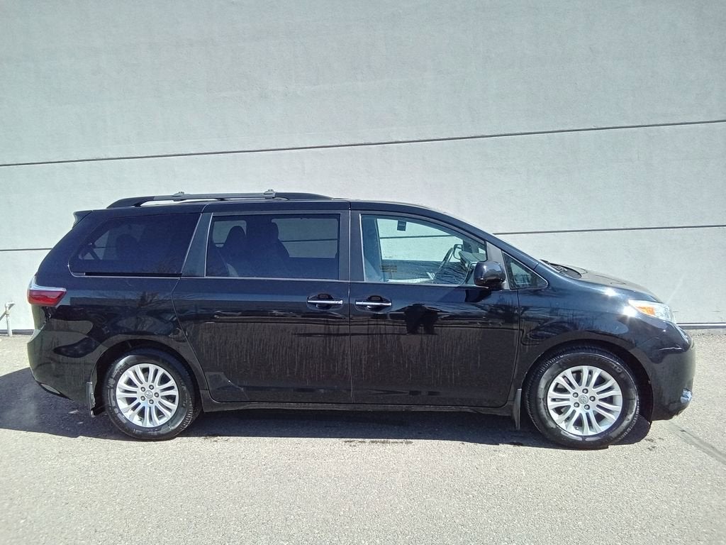 2017 Toyota Sienna L