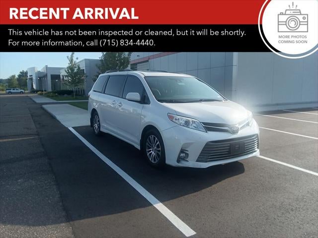 2019 Toyota Sienna XLE