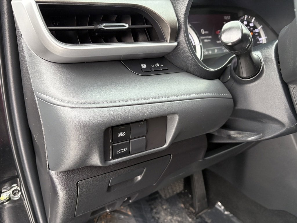 2023 Toyota Highlander Hybrid LE