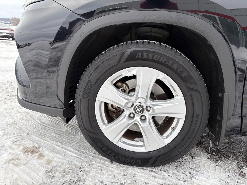 2023 Toyota Highlander Hybrid LE