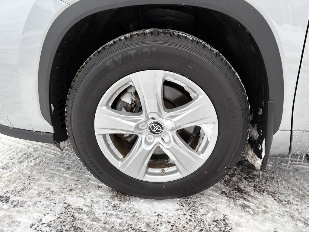 2023 Toyota Highlander Hybrid LE