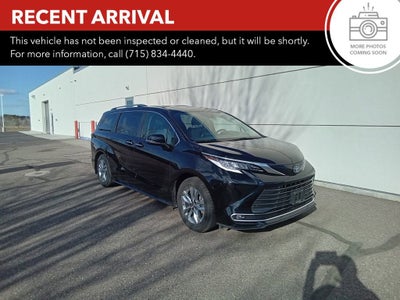 2023 Toyota Sienna Limited