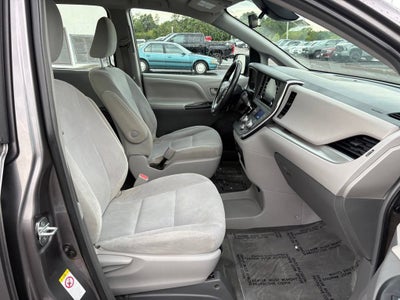 2018 Toyota Sienna L