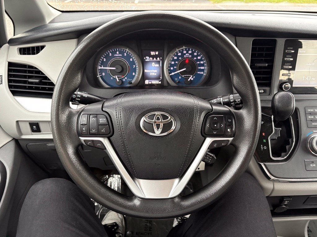 2018 Toyota Sienna L