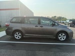 2018 Toyota Sienna L