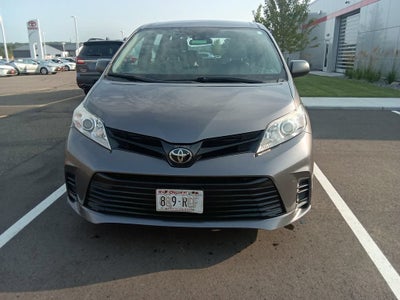 2018 Toyota Sienna L