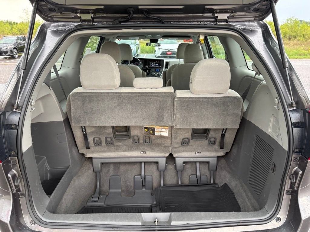 2018 Toyota Sienna L