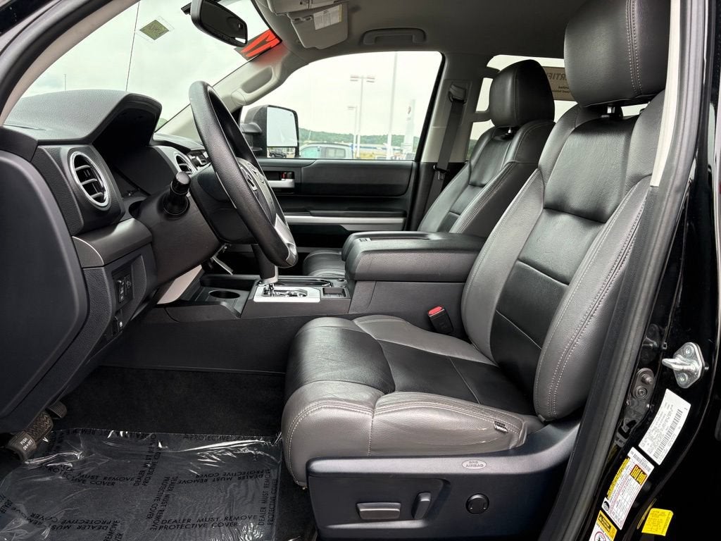 2017 Toyota Tundra SR5