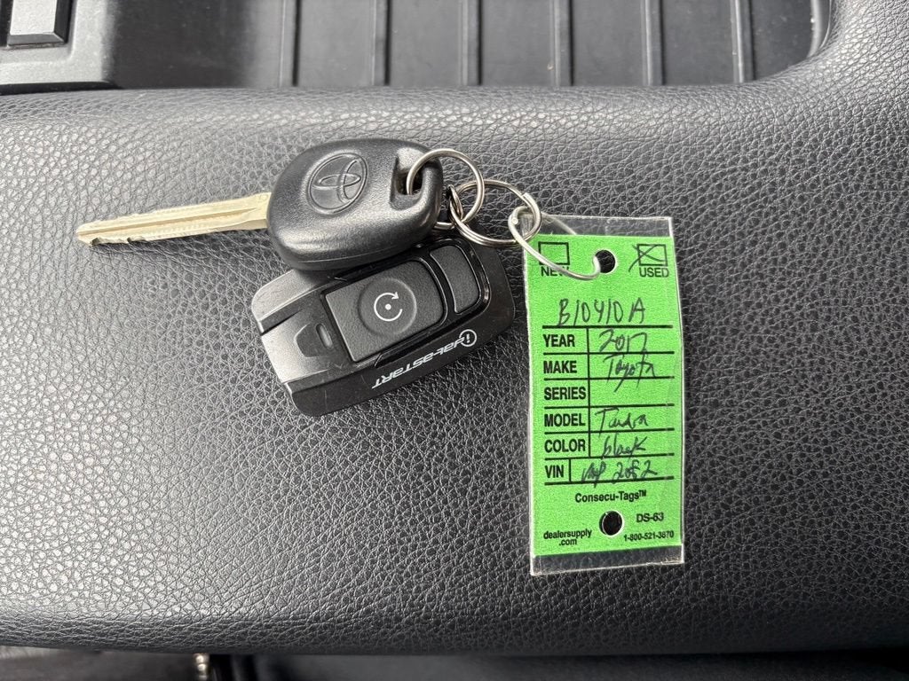 2017 Toyota Tundra SR5
