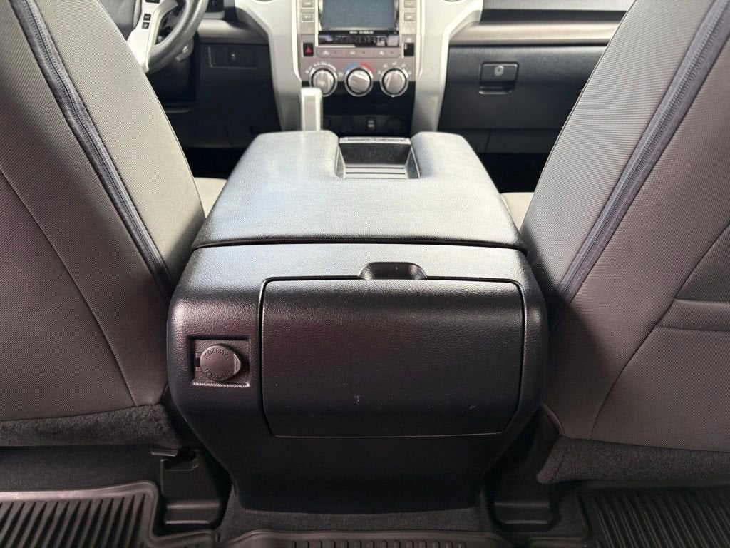 2018 Toyota Tundra SR5