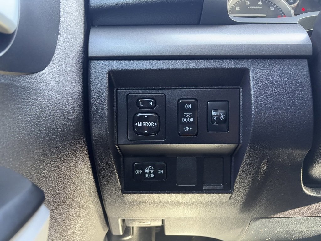 2016 Toyota Tundra SR5