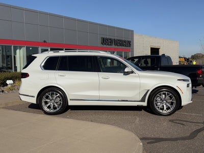 2025 BMW X7 xDrive40i