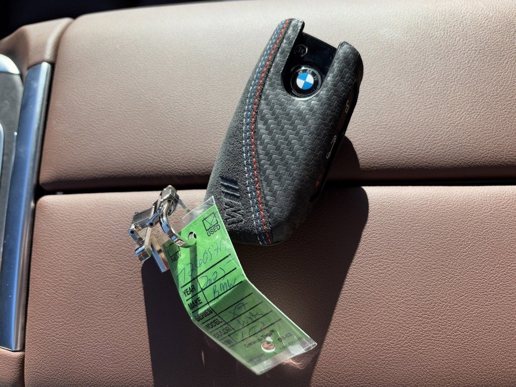 2025 BMW X7 xDrive40i