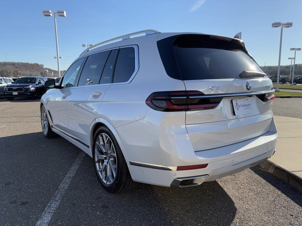 2025 BMW X7 xDrive40i