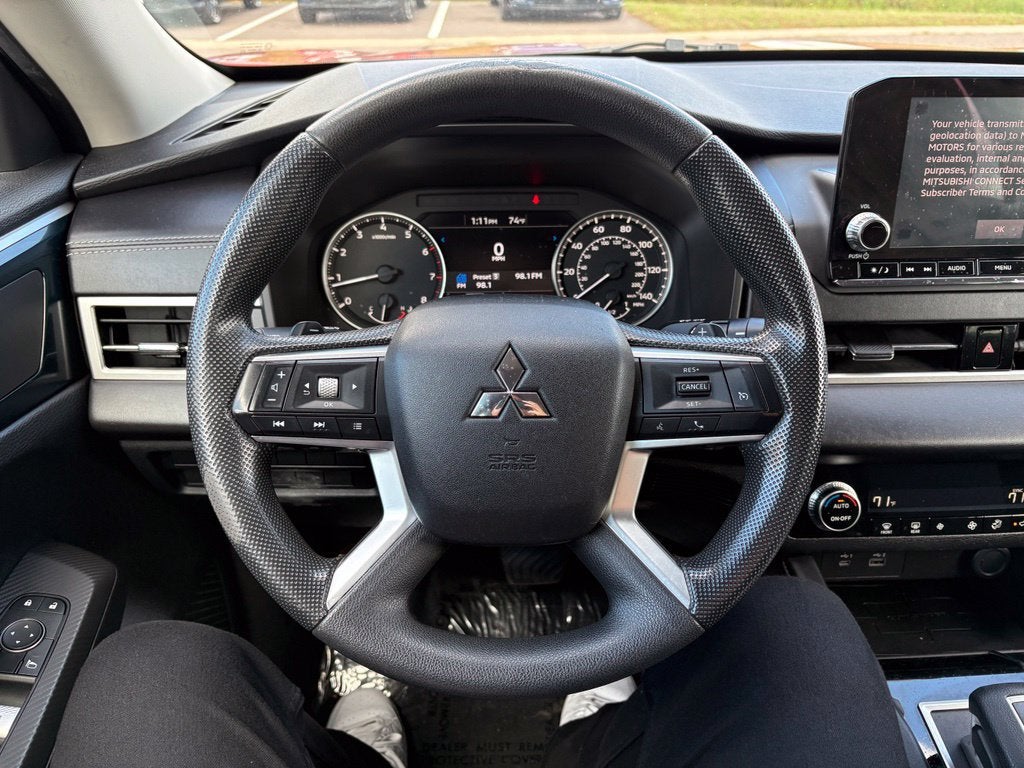 2022 Mitsubishi Outlander ES