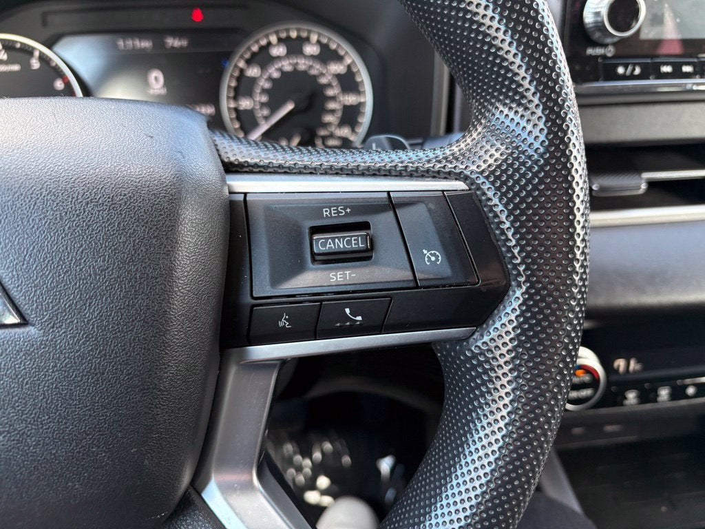 2022 Mitsubishi Outlander ES