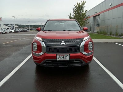 2022 Mitsubishi Outlander ES