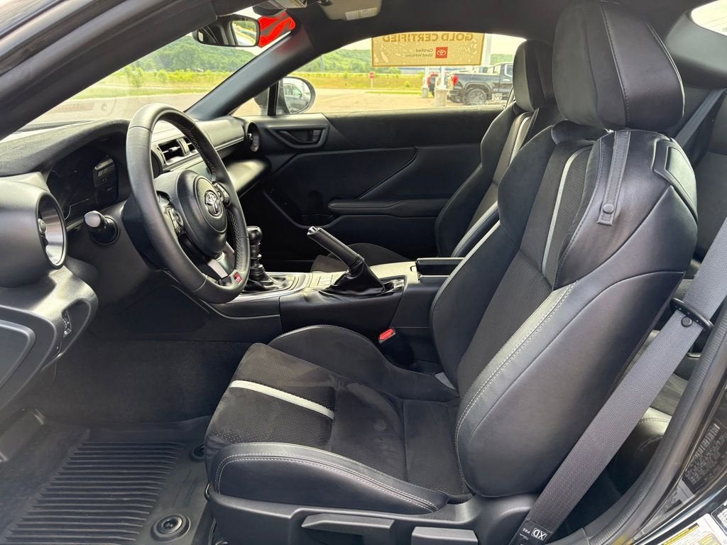 2024 Toyota GR86 Premium