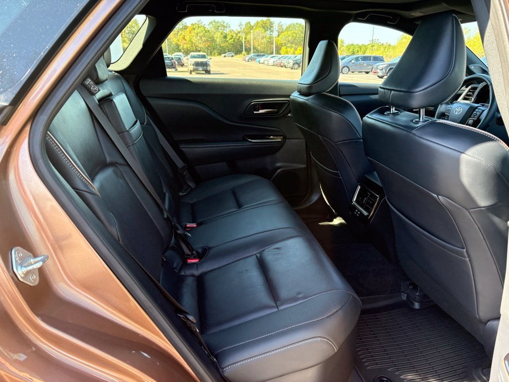 2025 Toyota Crown Signia Limited