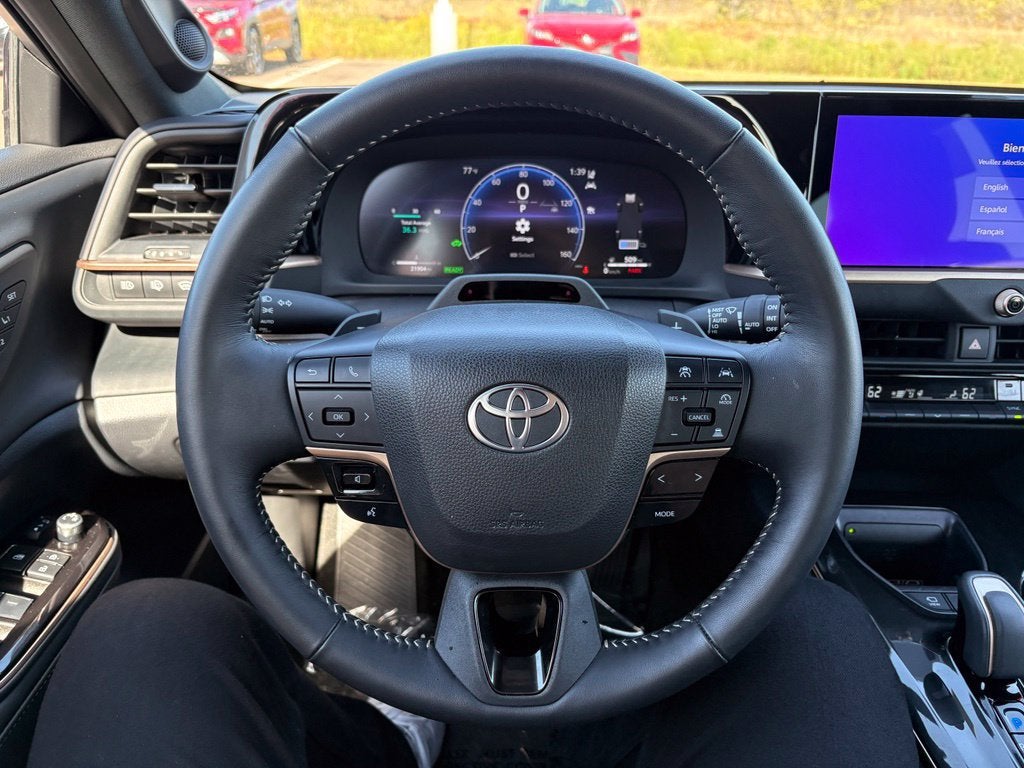 2025 Toyota Crown Signia Limited