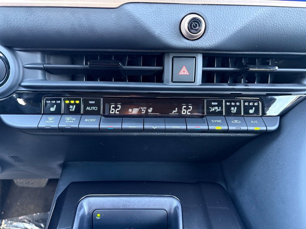 2025 Toyota Crown Signia Limited