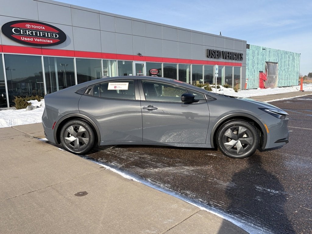 2024 Toyota Prius LE