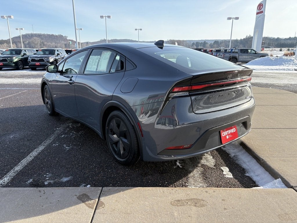 2024 Toyota Prius LE