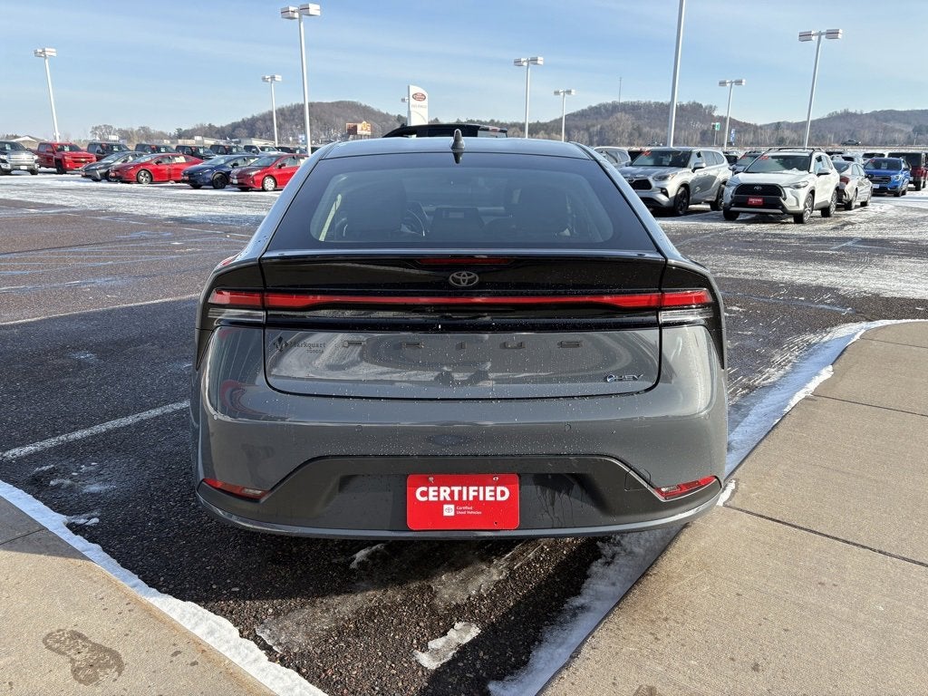 2024 Toyota Prius LE