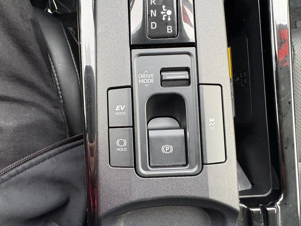 2024 Toyota Prius XLE