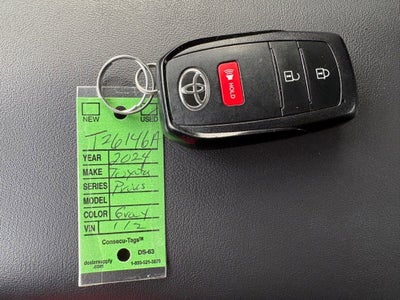 2024 Toyota Prius XLE