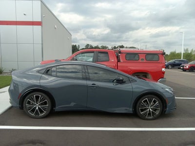 2023 Toyota Prius XLE