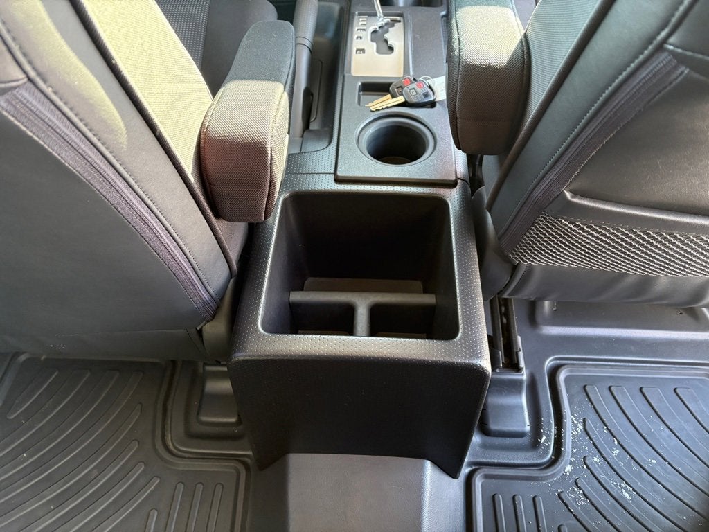 2014 Toyota FJ Cruiser Base