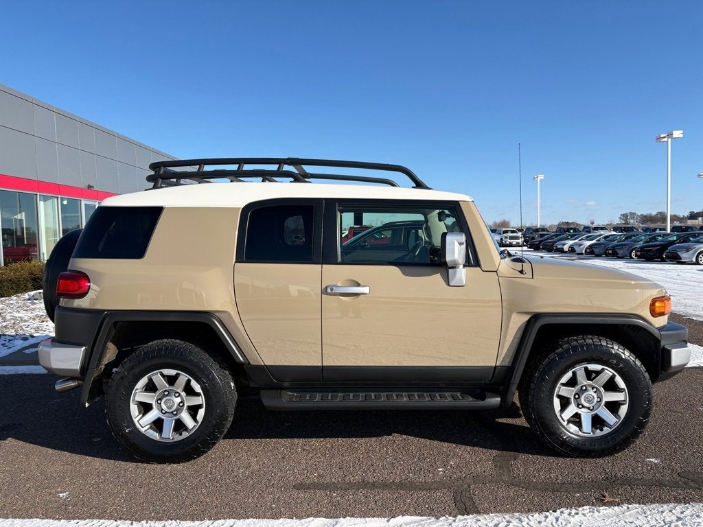 2014 Toyota FJ Cruiser Base