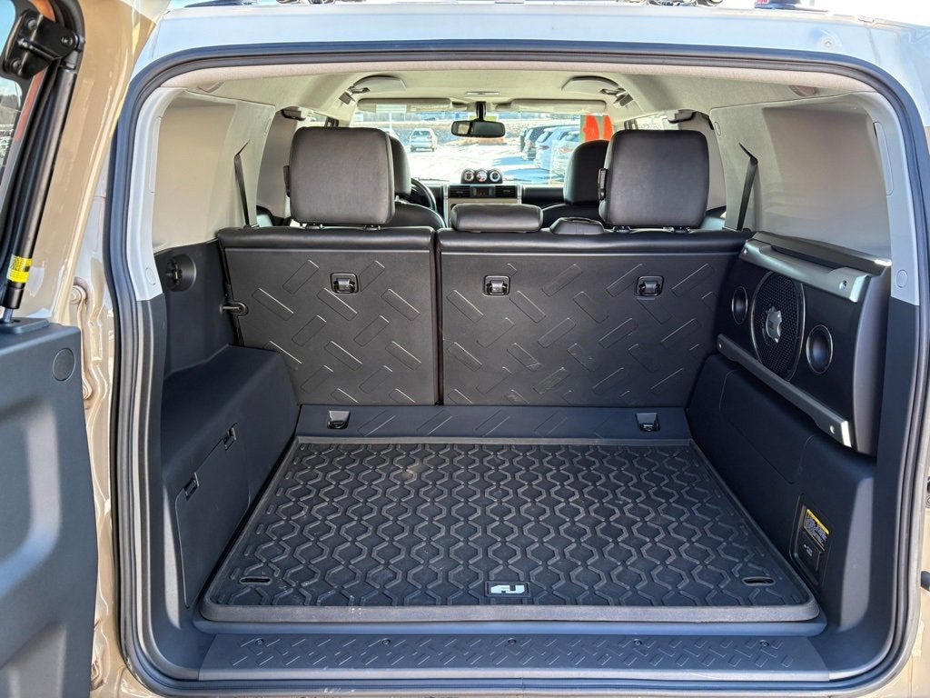 2014 Toyota FJ Cruiser Base