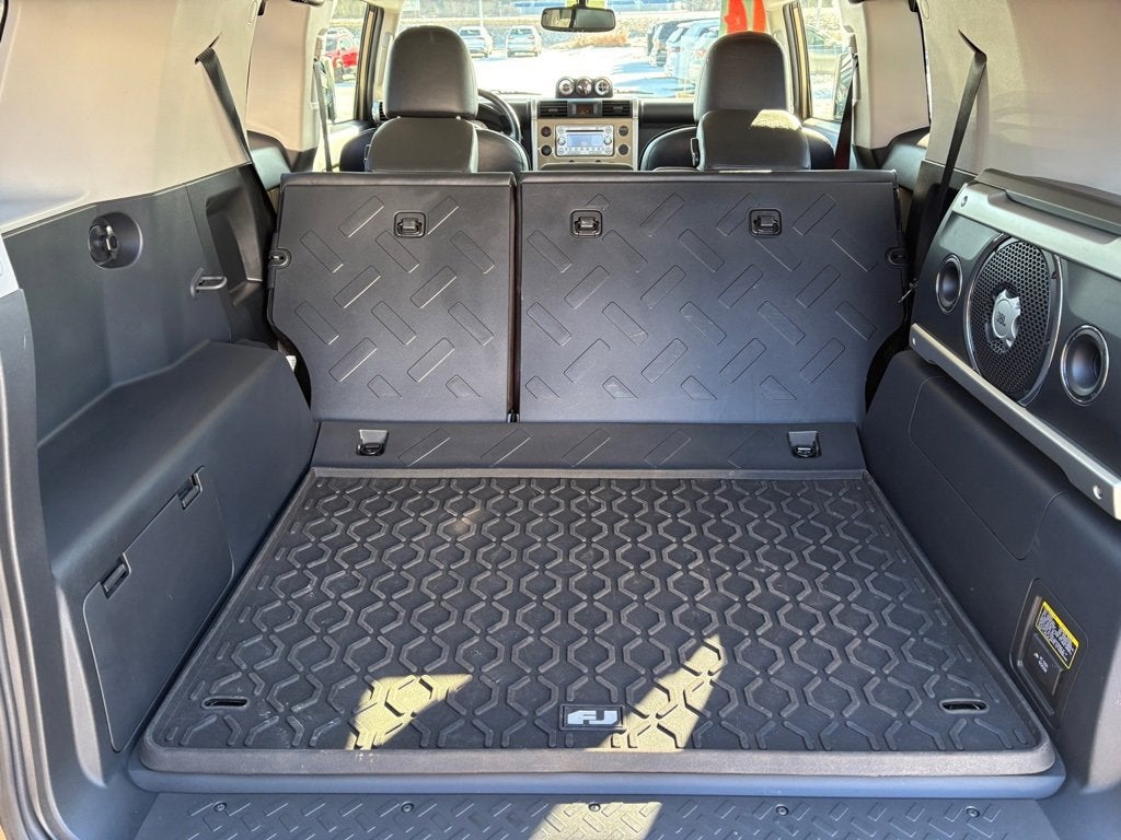 2014 Toyota FJ Cruiser Base