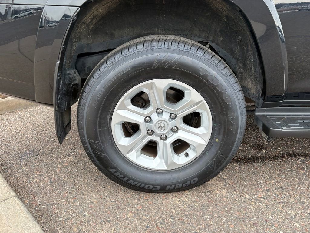 2024 Toyota 4Runner SR5