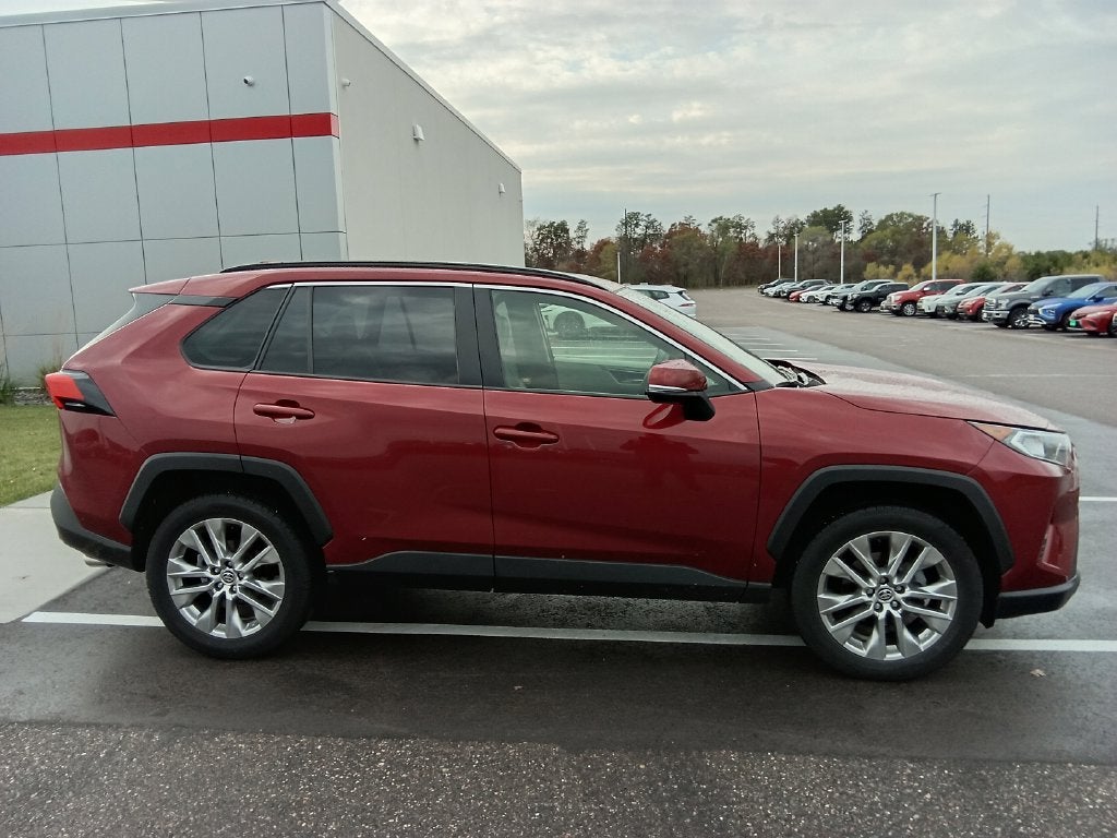 2020 Toyota RAV4 XLE Premium