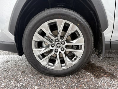 2025 Toyota RAV4 XLE Premium