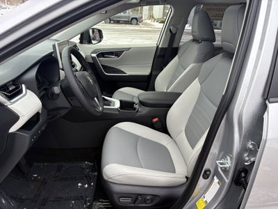 2025 Toyota RAV4 XLE Premium