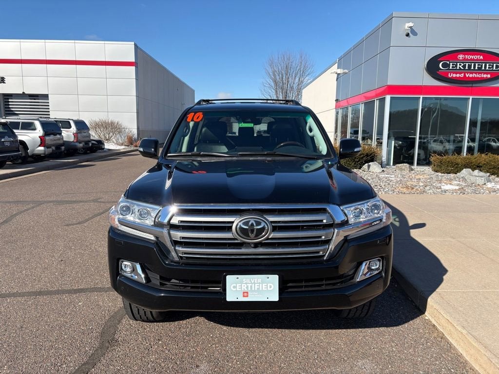 2016 Toyota Land Cruiser Base